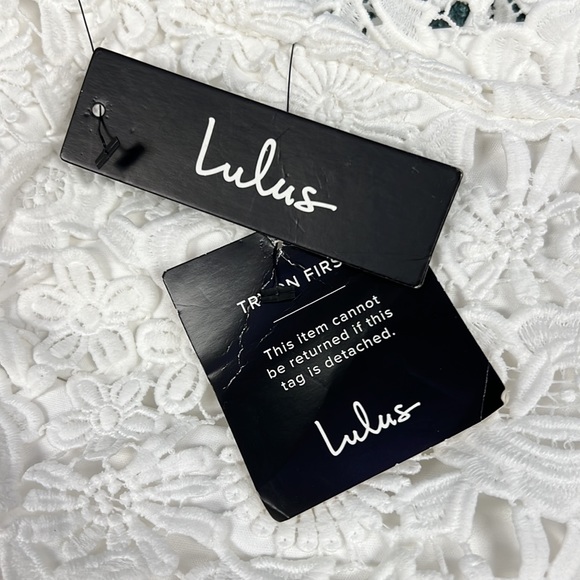 SOLD IN STORE NWT Lulus Crochet Overlayed Fully Lined Dress - Picture 5 of 9